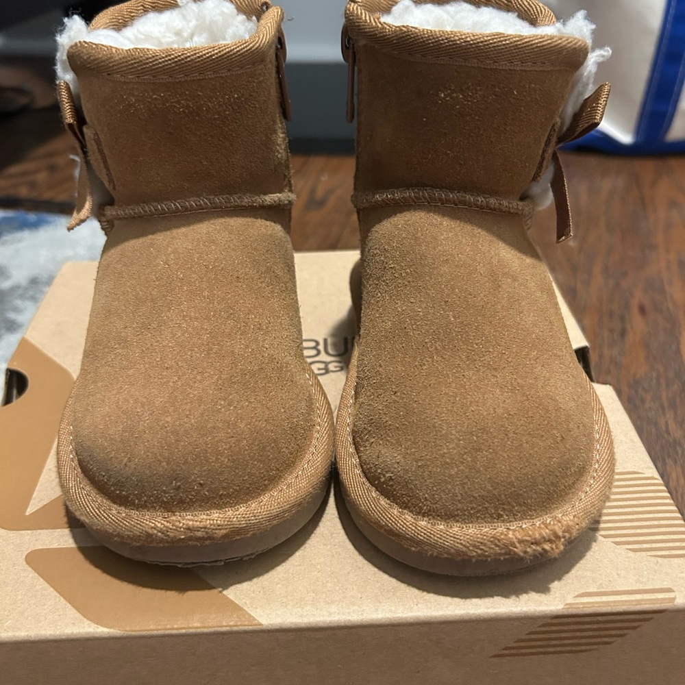 Baby/toddler Koolaburra Ugg Brown Suede Boots with Bow